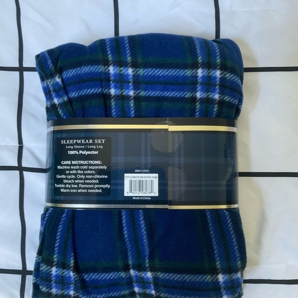 Essential Loungewear Mens Pajama set - Picture 2 of 2